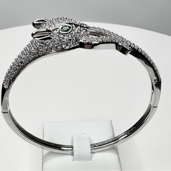 Silver Panther Bracelet with Green Eyes - Picture 3 of 7